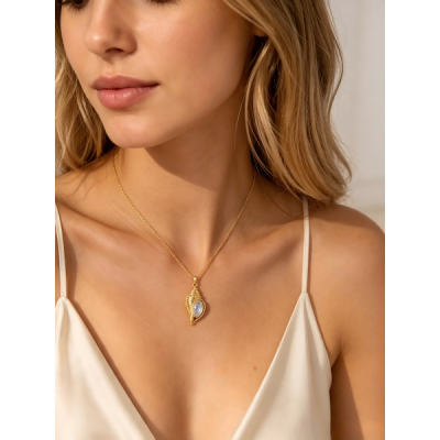 Conch Shell Pearl Necklace