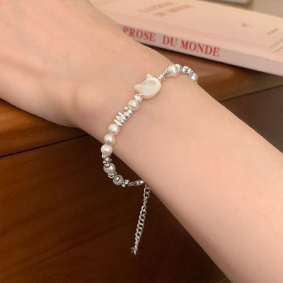Cat Pearl Chip Bracelet