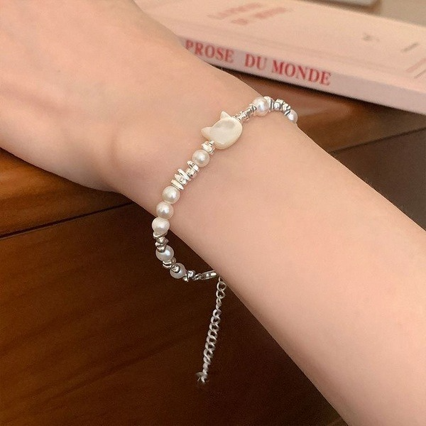 Cat Pearl Chip Bracelet
