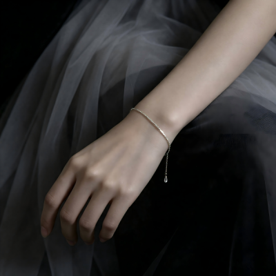 Minimal Bar Wave Bracelet