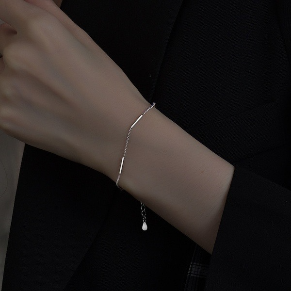 Minimal Bar Wave Bracelet