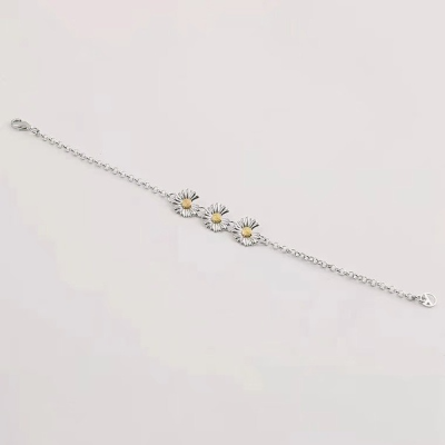 Three Daisy Silver Bracelet