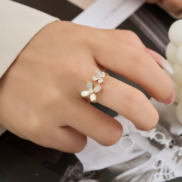 Dual Flower Shell Ring