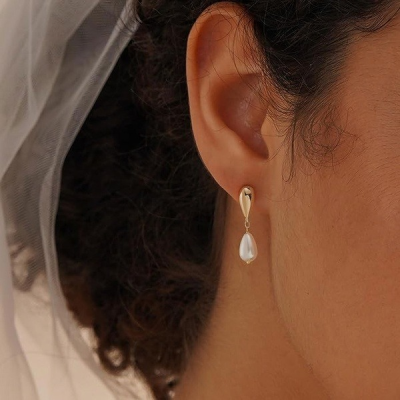 Teardrop Pearl Drop Earrings