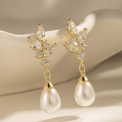 Leaf Crystal Pearl Earrings