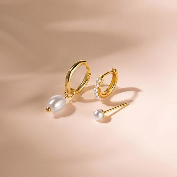 Mismatched Pearl Hoop Earrings